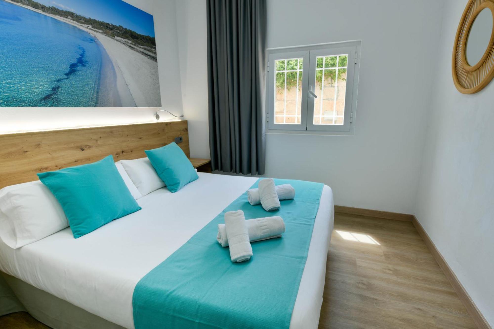 Apartamentos Estanques Colonia de Sant Jordi Exterior photo